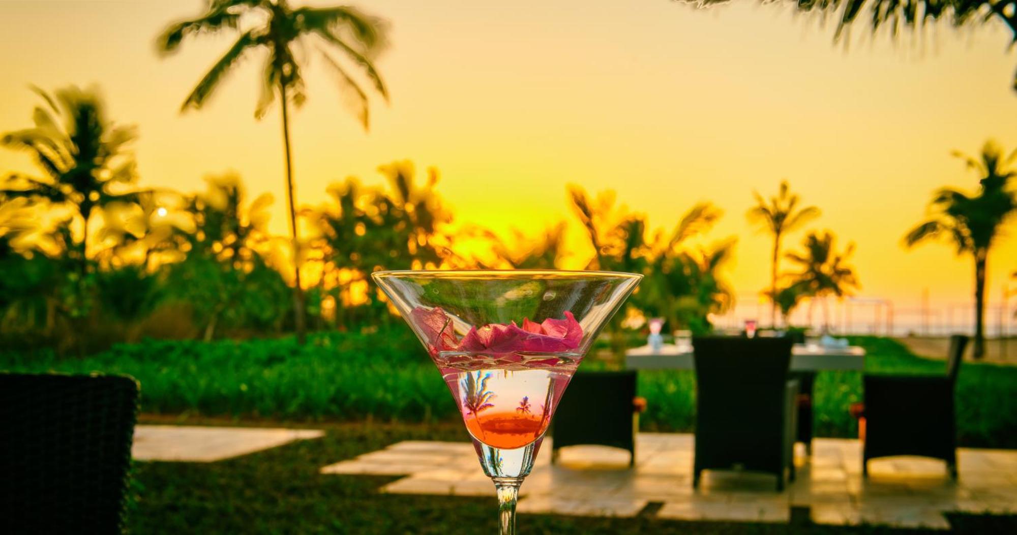Azaya Beach Resort Goa Benaulim Exterior photo
